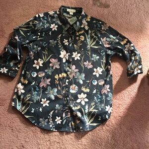 ColdWater Creek Women’s Flower Blouse New Size 14 100%Cotton Navy Blue and Black